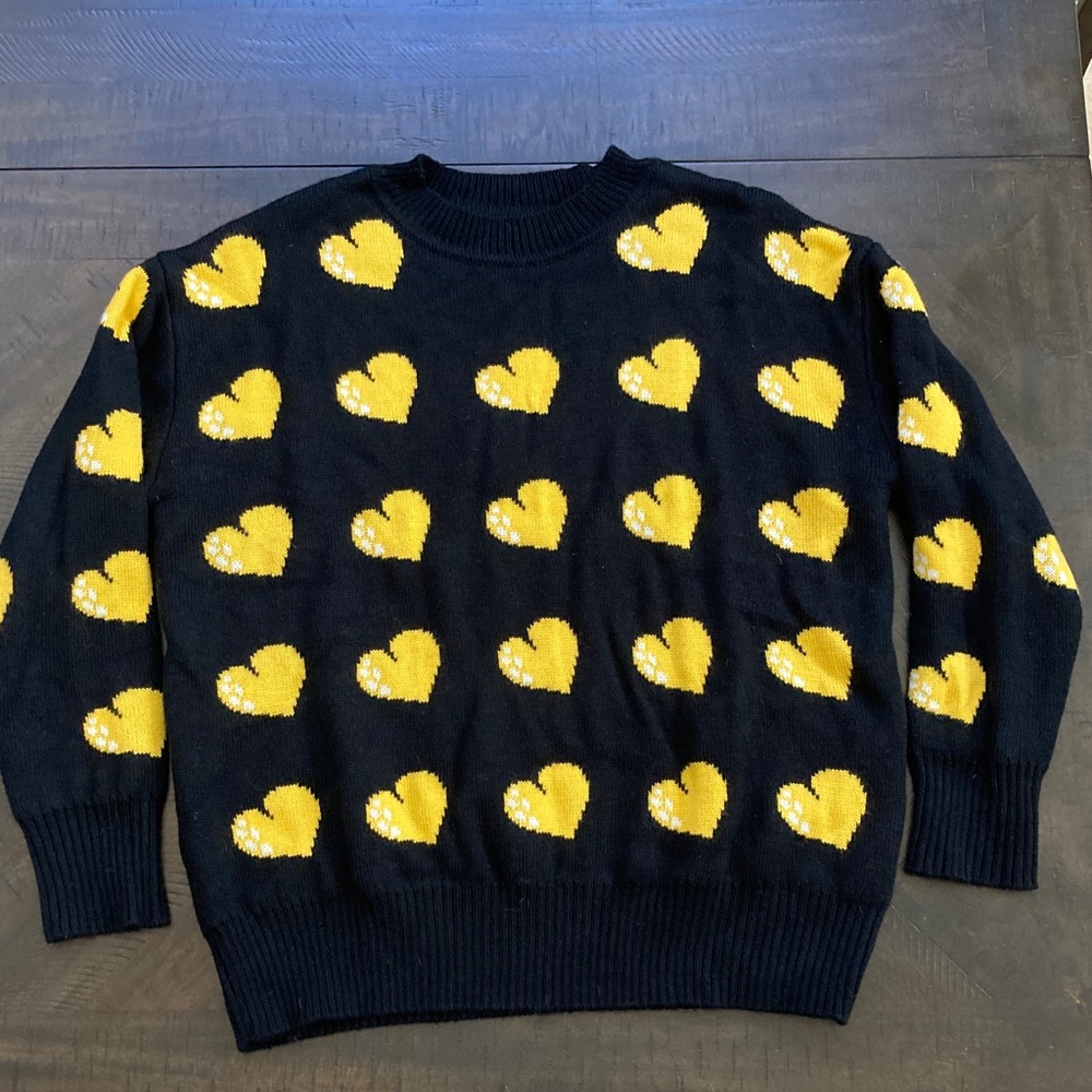 Heart Patterned Black and Yellow Sweater